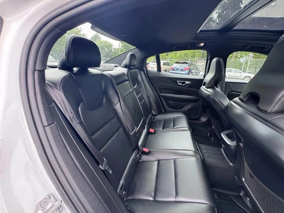 2019 Volvo S60 3rd Gen - Image 18 of 19