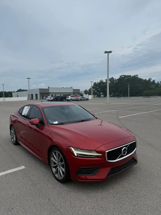 2019 Volvo S60 3rd Gen - Image 2 of 14