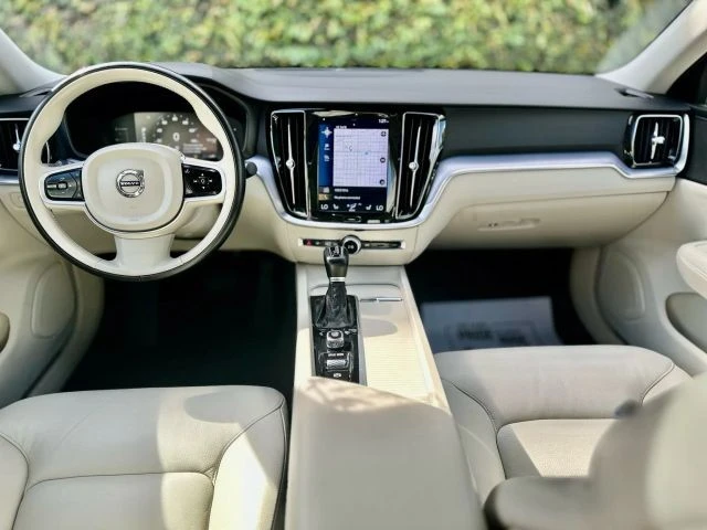 2019 Volvo S60 3rd Gen - Image 19 of 21