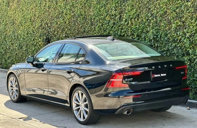 2019 Volvo S60 3rd Gen - Image 12 of 21