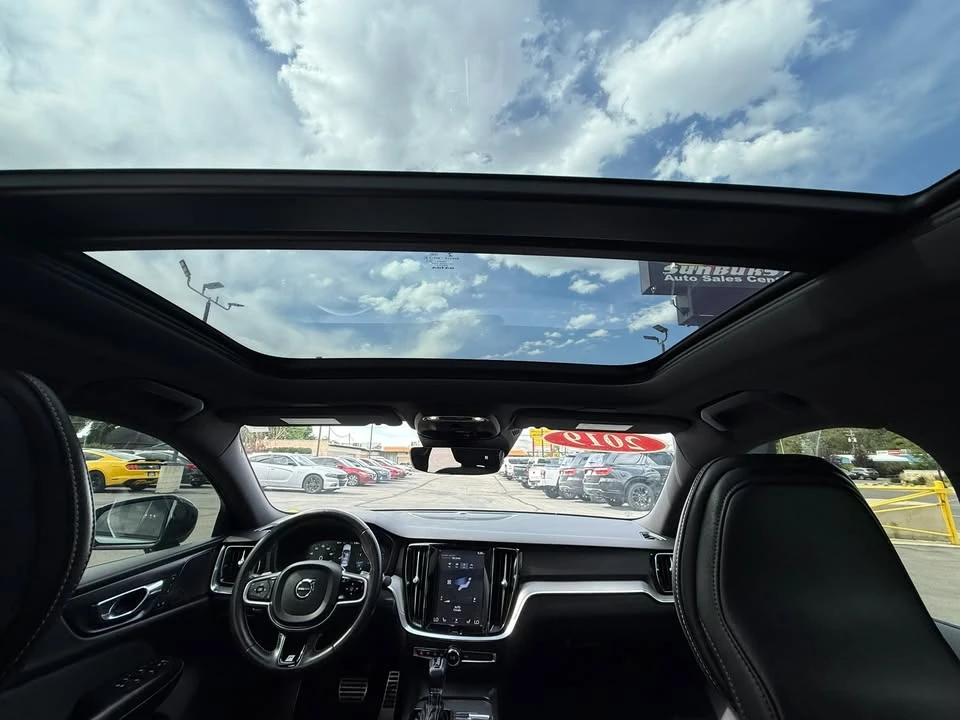 2019 Volvo S60 3rd Gen - Image 5 of 11