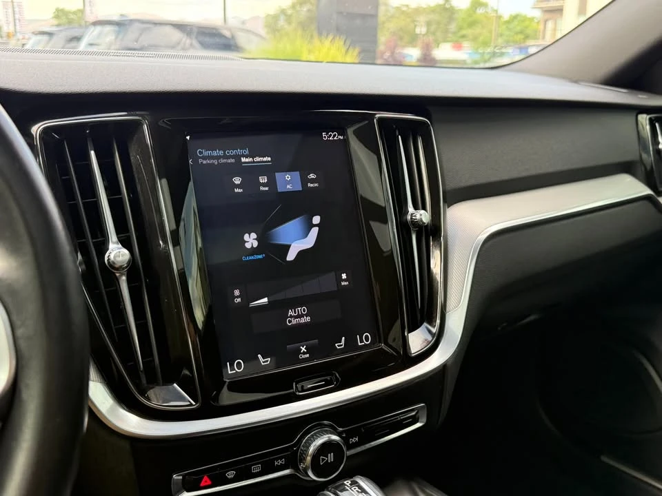 2019 Volvo S60 3rd Gen - Image 7 of 11