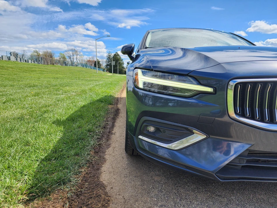 2019 Volvo S60 3rd Gen - Image 10 of 31
