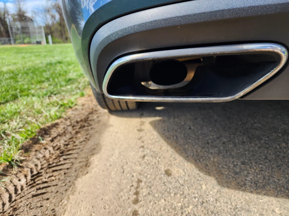 2019 Volvo S60 3rd Gen - Image 17 of 31