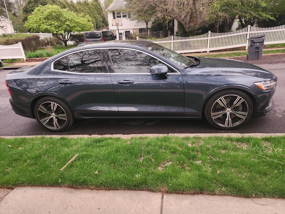 2019 Volvo S60 3rd Gen - Image 9 of 31