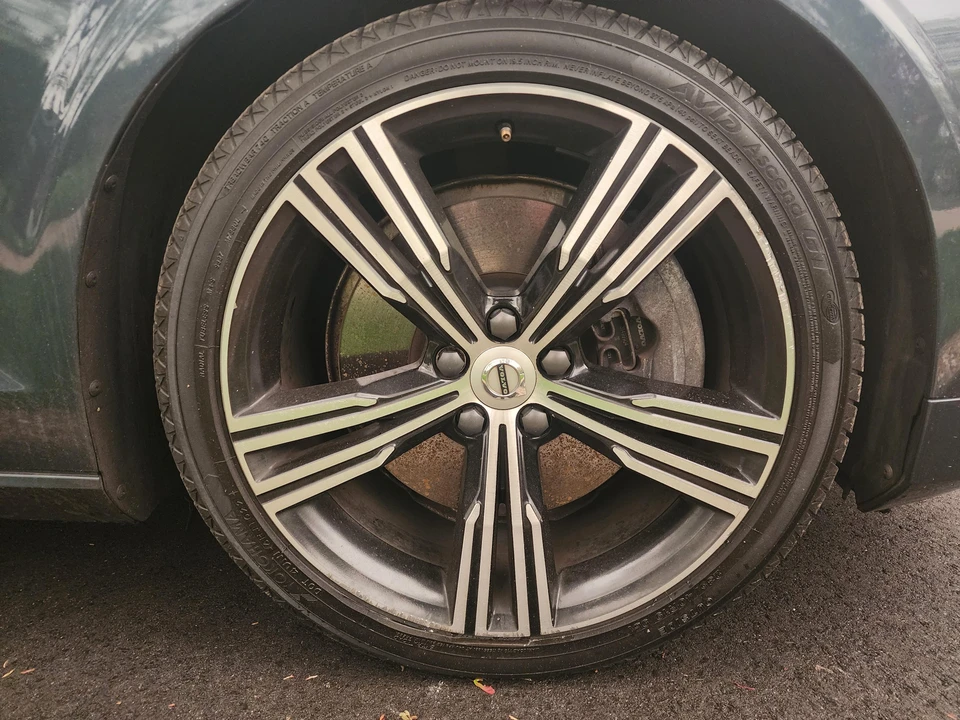 2019 Volvo S60 3rd Gen - Image 26 of 31
