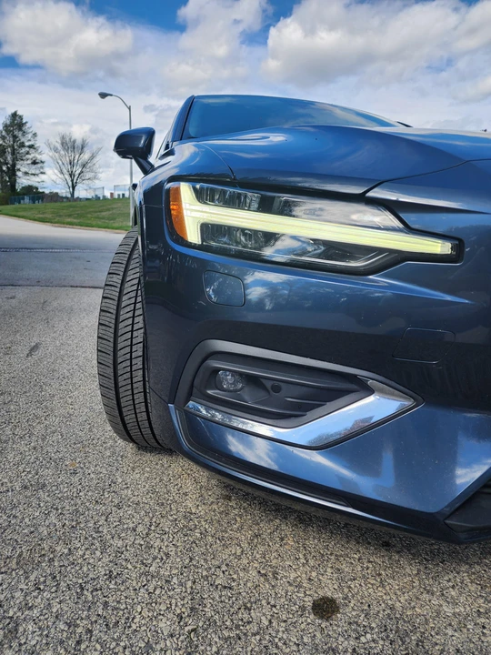 2019 Volvo S60 3rd Gen - Image 11 of 31