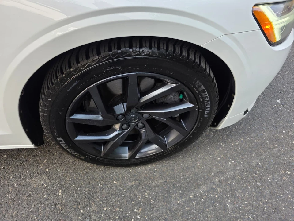 2019 Volvo S60 3rd Gen - Image 13 of 31
