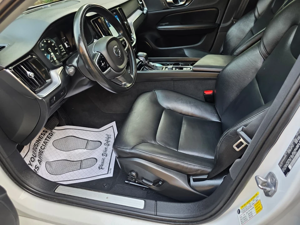 2019 Volvo S60 3rd Gen - Image 28 of 31