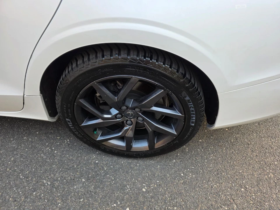 2019 Volvo S60 3rd Gen - Image 18 of 31