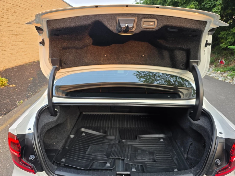 2019 Volvo S60 3rd Gen - Image 26 of 31