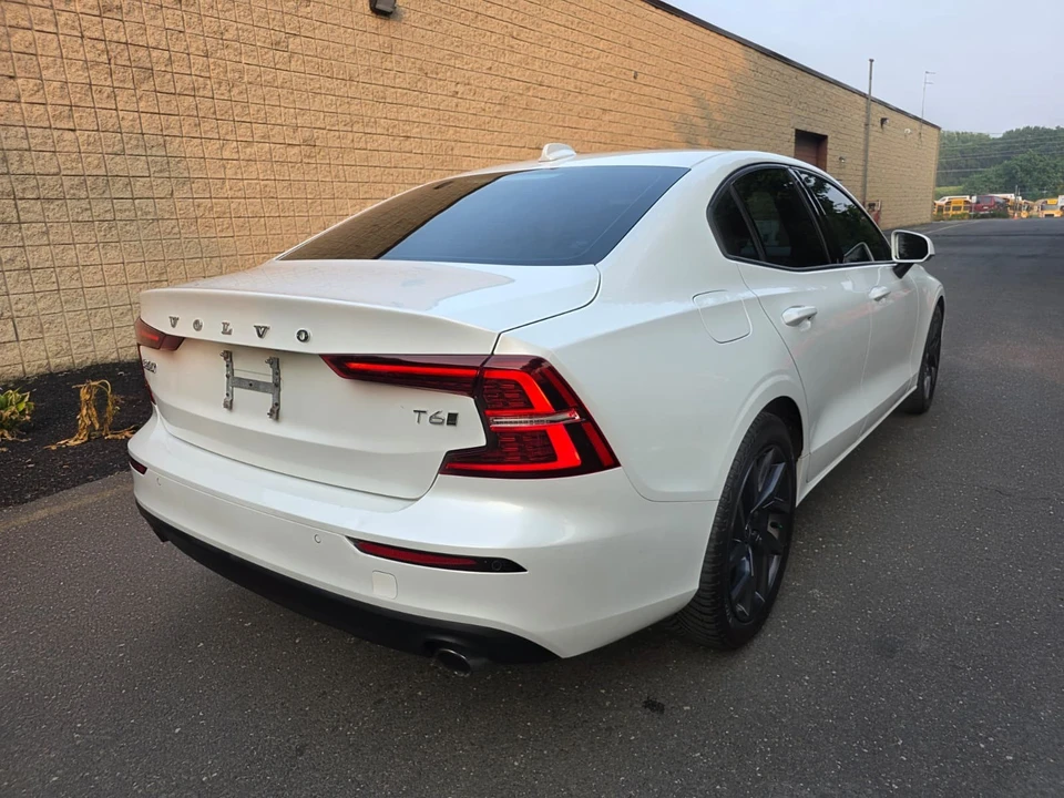 2019 Volvo S60 3rd Gen - Image 8 of 31