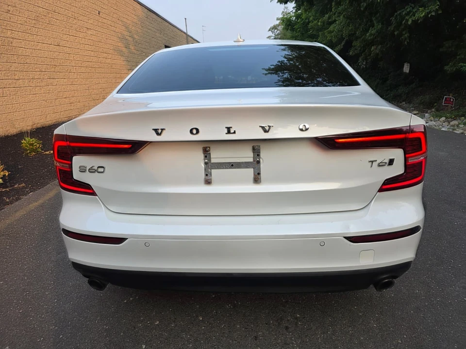 2019 Volvo S60 3rd Gen - Image 10 of 31