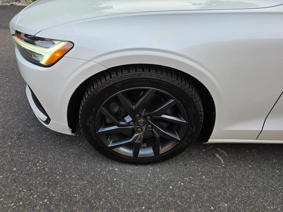 2019 Volvo S60 3rd Gen - Image 17 of 31