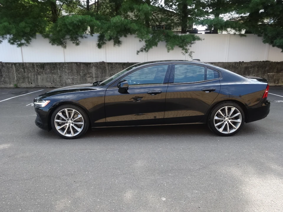 2019 Volvo S60 3rd Gen - Image 9 of 31