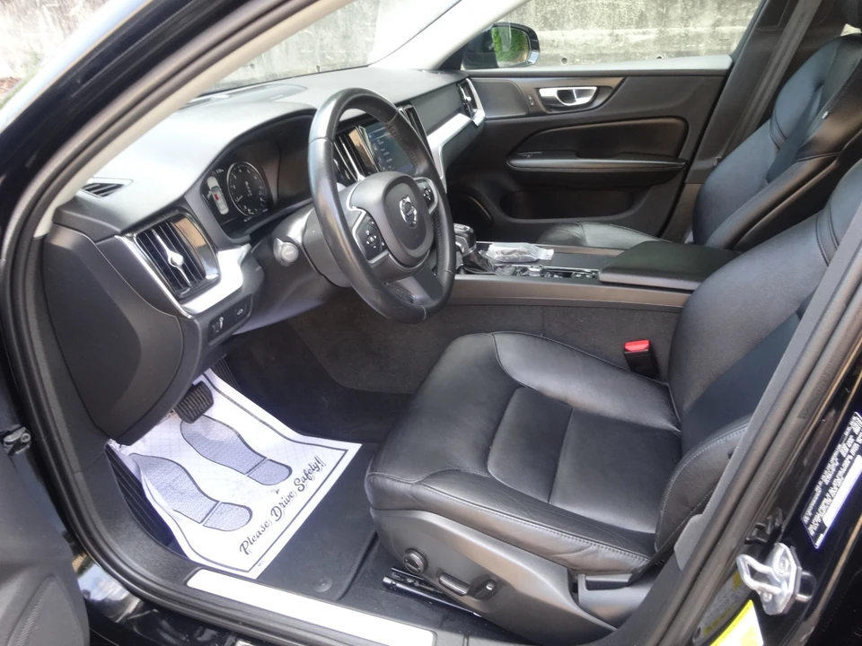 2019 Volvo S60 3rd Gen - Image 21 of 31