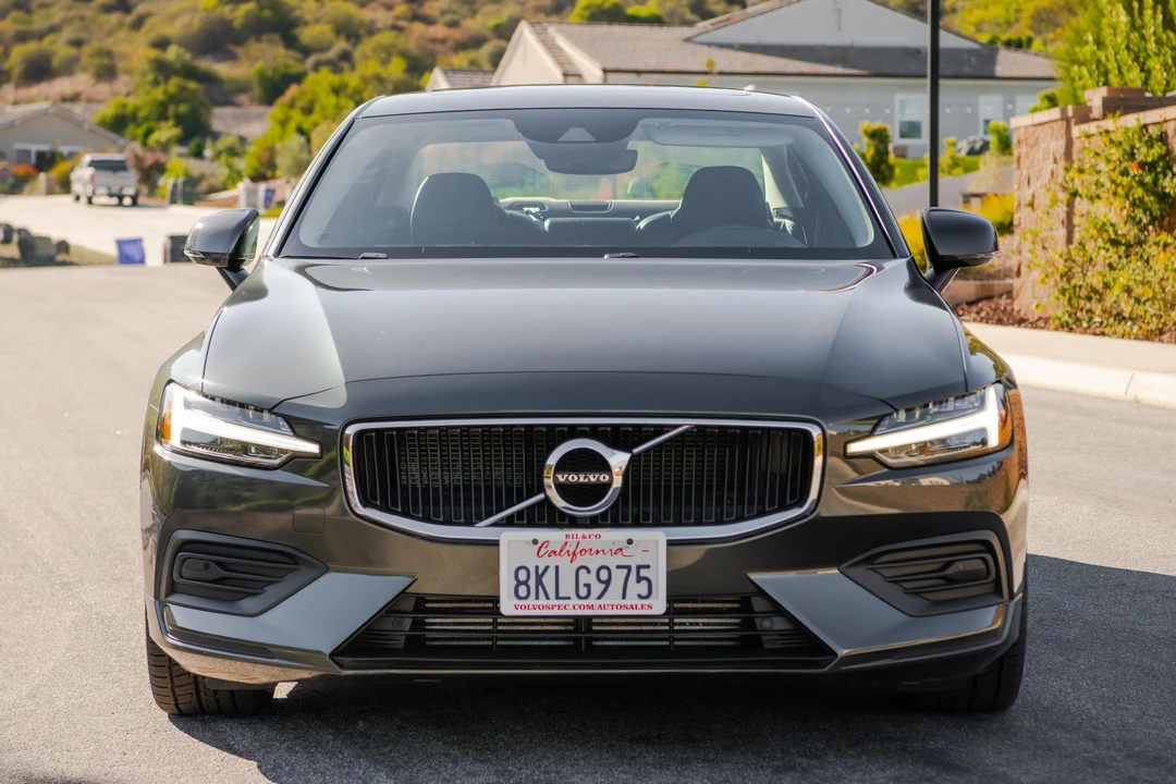 2019 Volvo S60 3rd Gen - Image 2 of 31