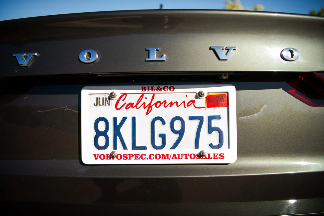 2019 Volvo S60 3rd Gen - Image 17 of 31