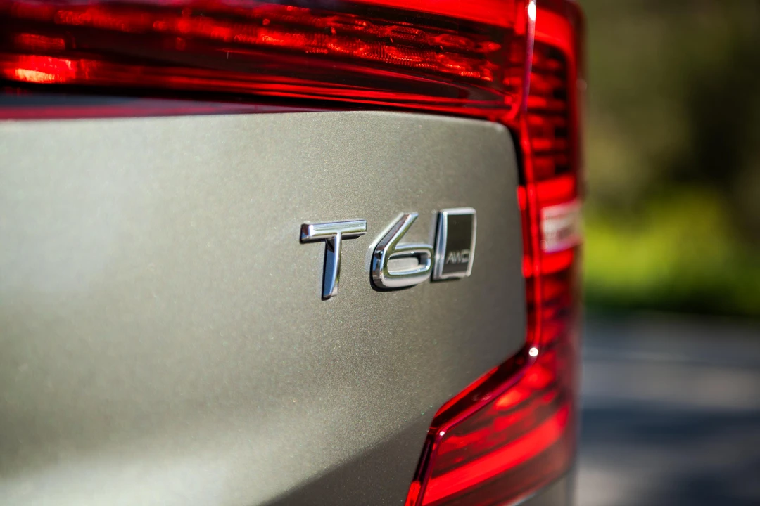 2019 Volvo S60 3rd Gen - Image 20 of 31
