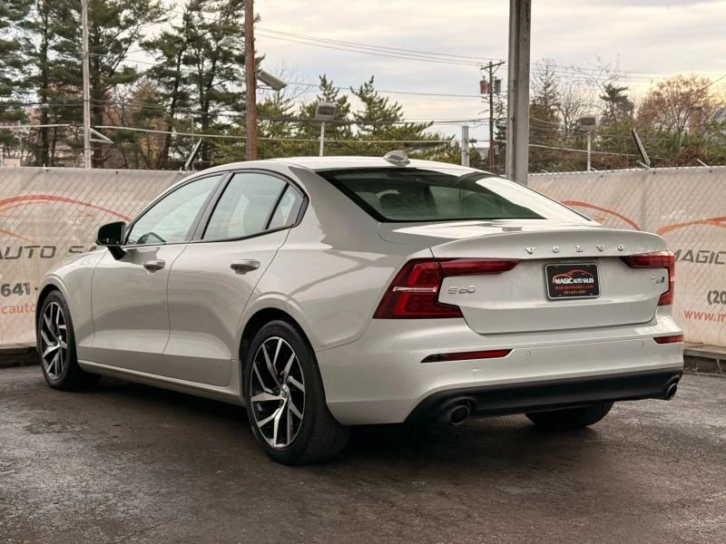 2019 Volvo S60 3rd Gen - Image 9 of 12
