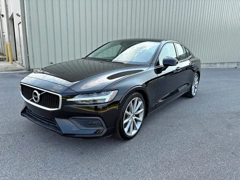 2019 Volvo S60 T6 Momentum Sedan 4D