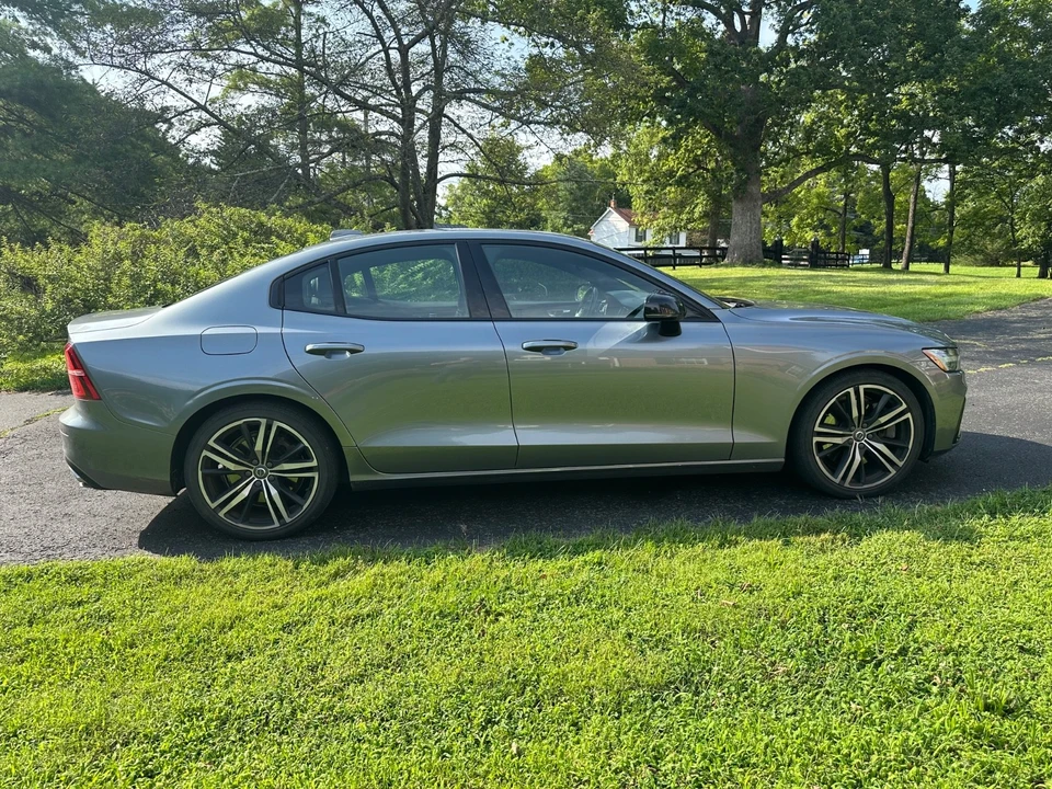 2019 Volvo S60 3rd Gen - Image 4 of 4