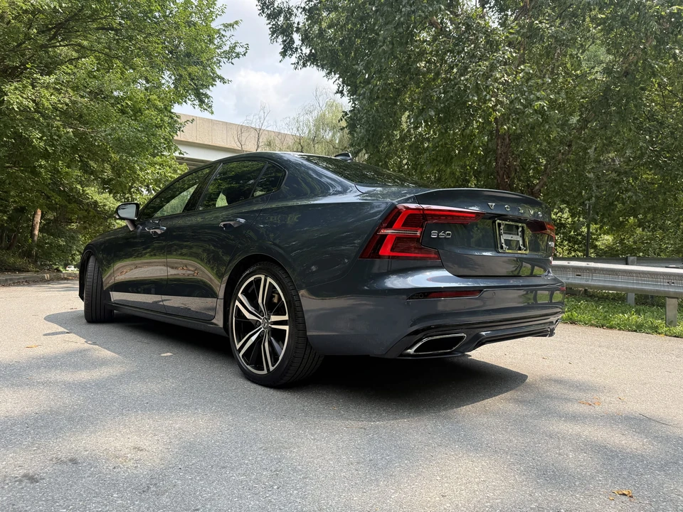 2019 Volvo S60 3rd Gen - Image 28 of 31