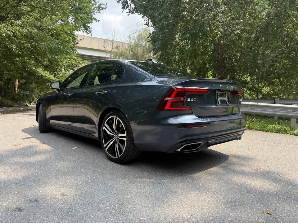 2019 Volvo S60 3rd Gen - Image 29 of 31