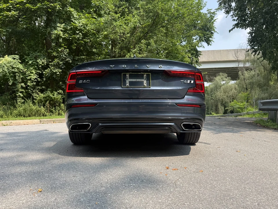 2019 Volvo S60 3rd Gen - Image 25 of 31