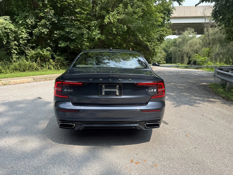 2019 Volvo S60 3rd Gen - Image 22 of 31