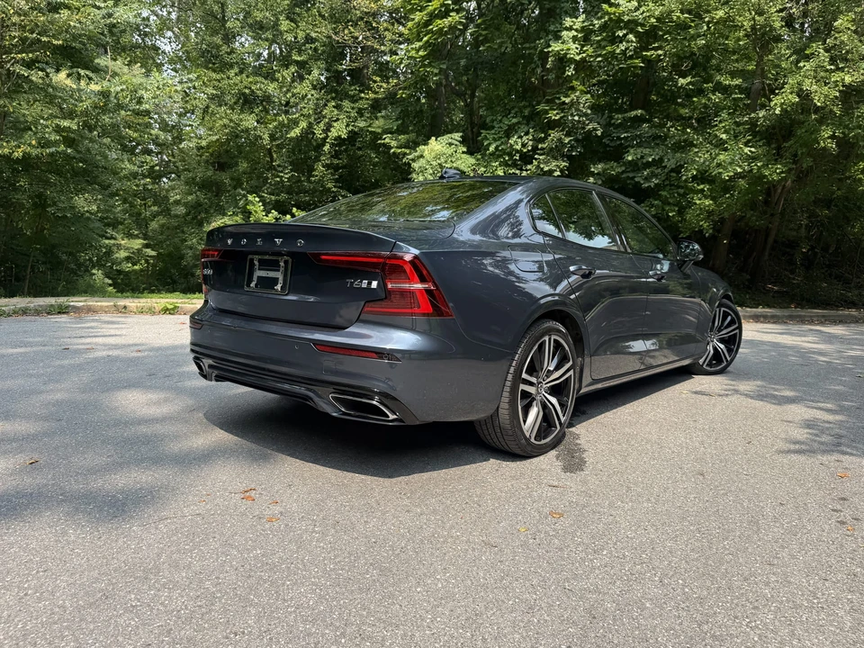 2019 Volvo S60 3rd Gen - Image 18 of 31