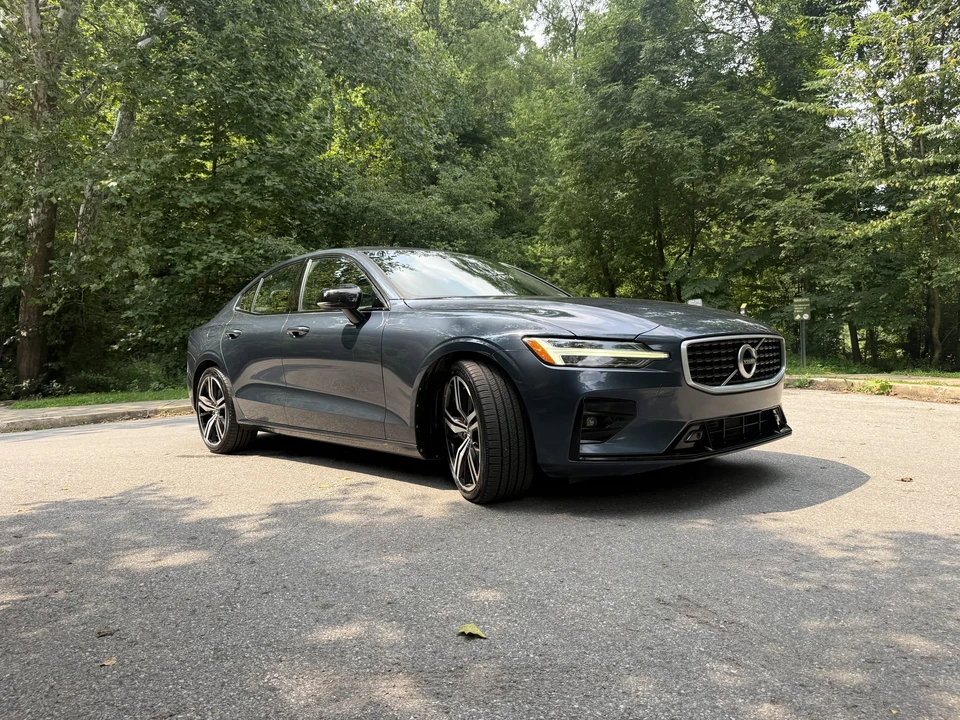 2019 Volvo S60 3rd Gen - Image 13 of 31