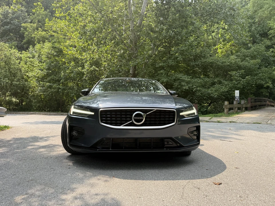 2019 Volvo S60 3rd Gen - Image 9 of 31