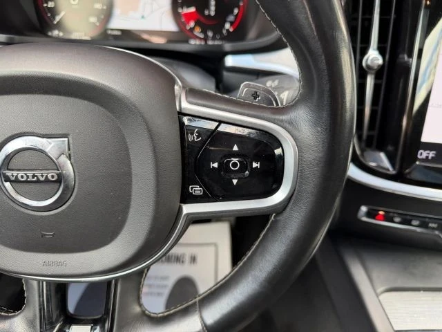2019 Volvo - Image 30 of 31