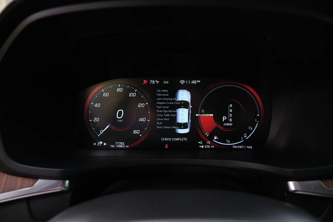 2019 Volvo S60 3rd Gen - Image 25 of 31