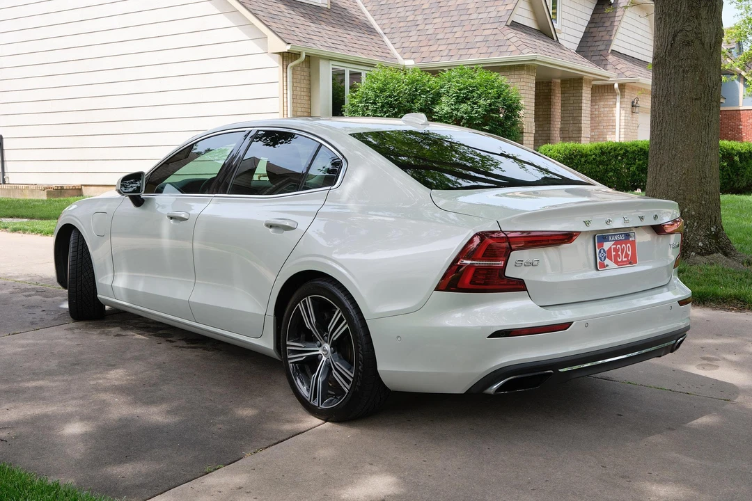 2019 Volvo S60 3rd Gen - Image 4 of 31