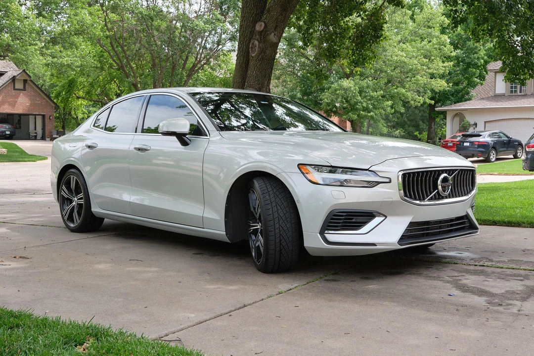 2019 Volvo S60 3rd Gen - Image 10 of 31