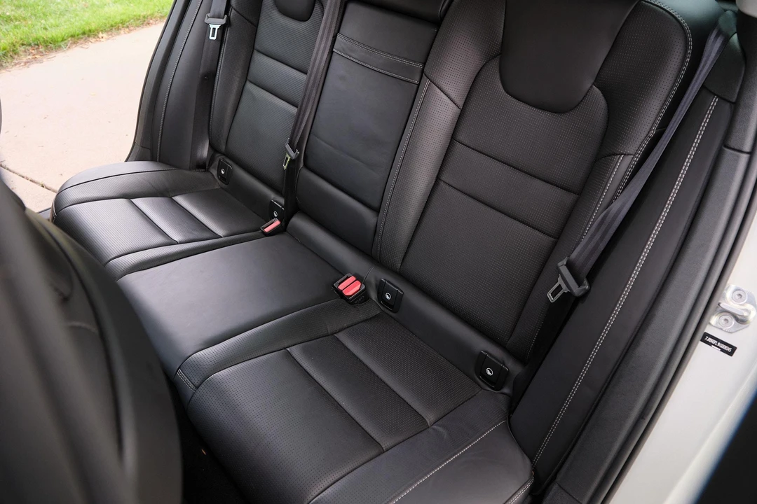 2019 Volvo S60 3rd Gen - Image 24 of 31