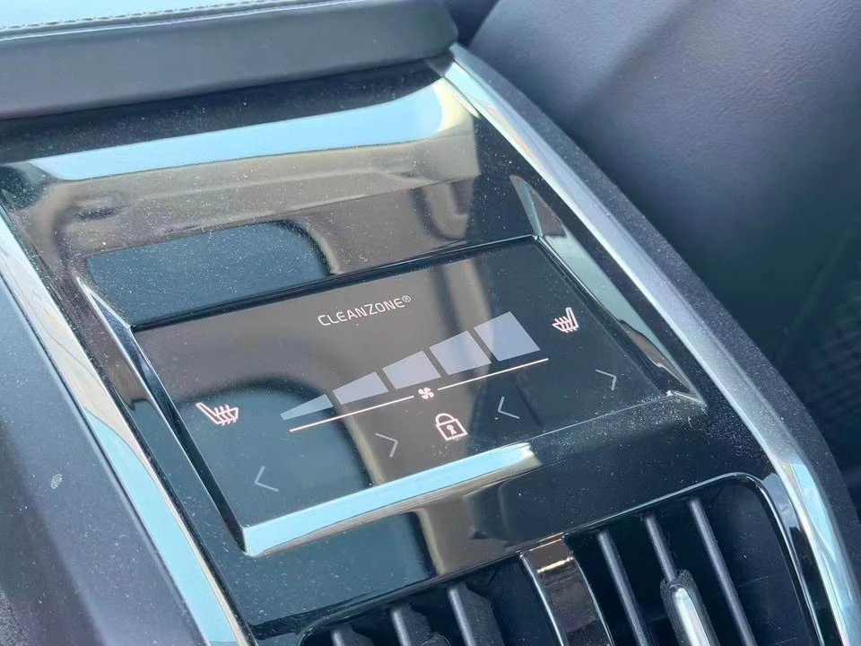 2019 Volvo S90 - Image 10 of 12