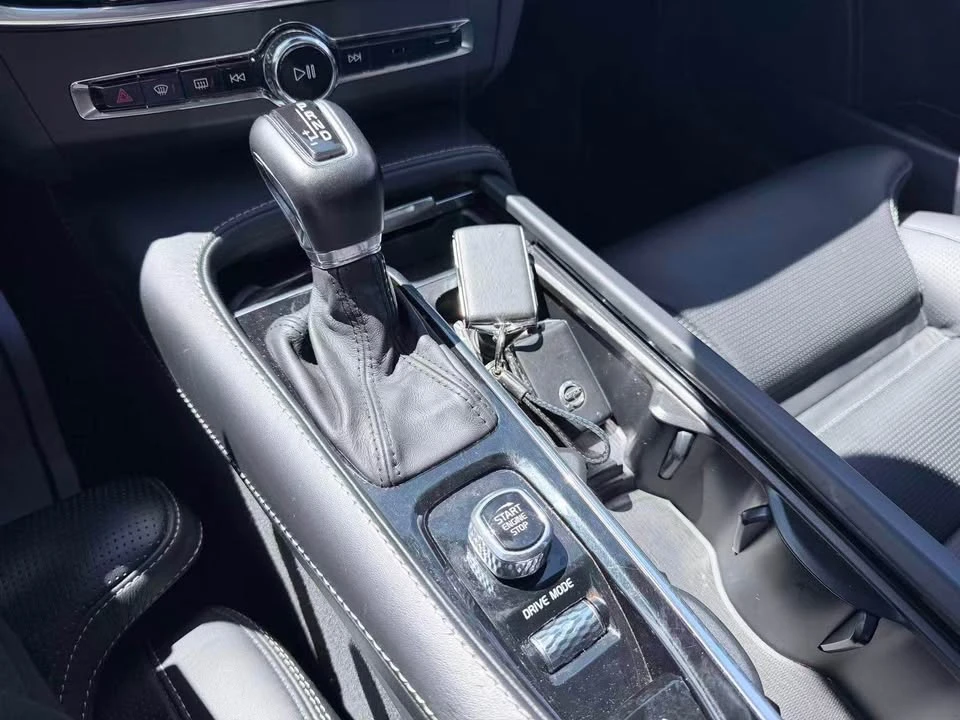 2019 Volvo S90 - Image 8 of 12