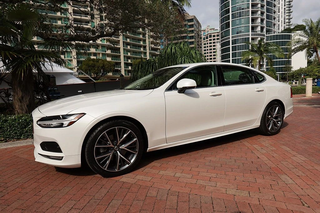 2019 Volvo S90 - Image 16 of 21