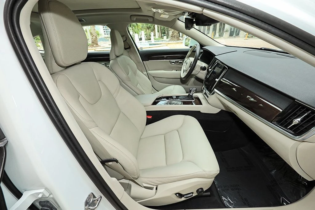 2019 Volvo S90 - Image 7 of 21