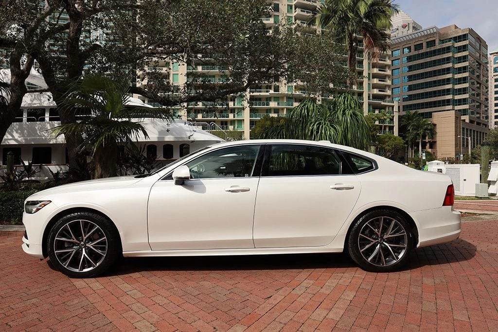 2019 Volvo S90 - Image 14 of 21