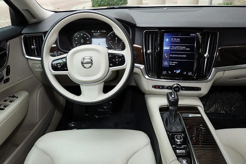 2019 Volvo S90 - Image 9 of 21