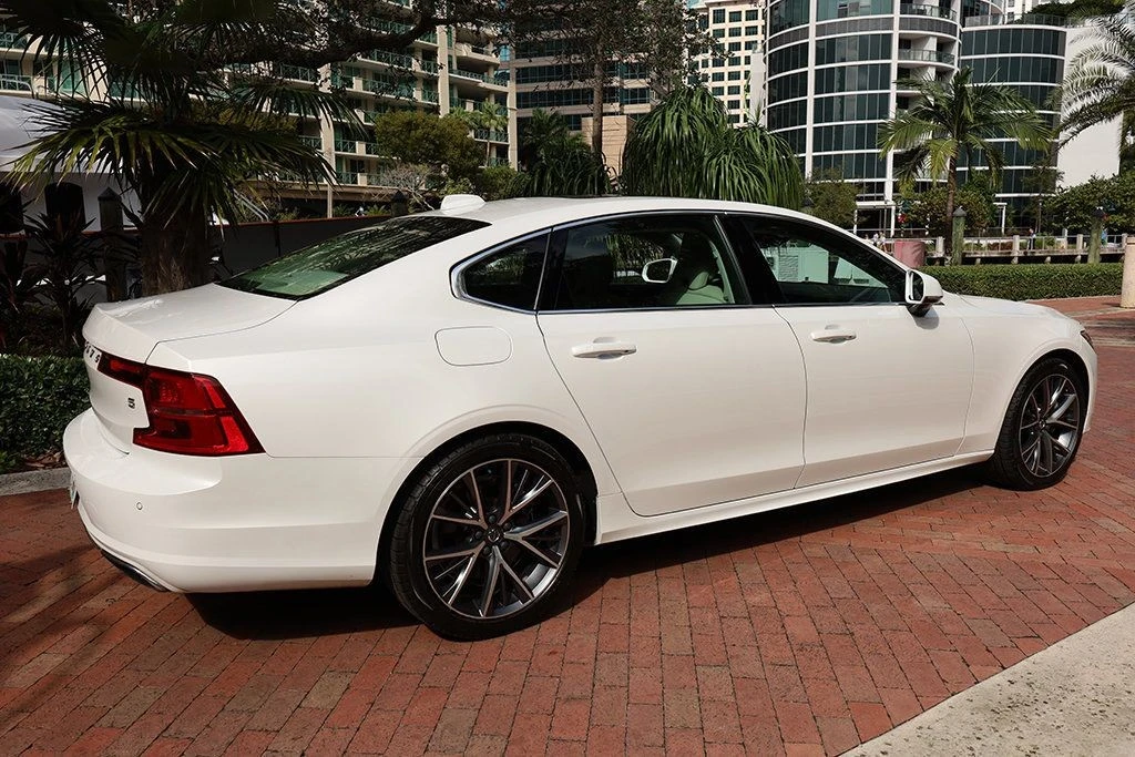 2019 Volvo S90 - Image 19 of 21