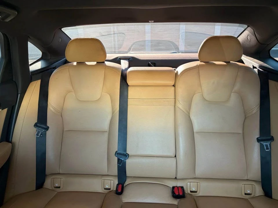 2019 Volvo S90 - Image 11 of 14