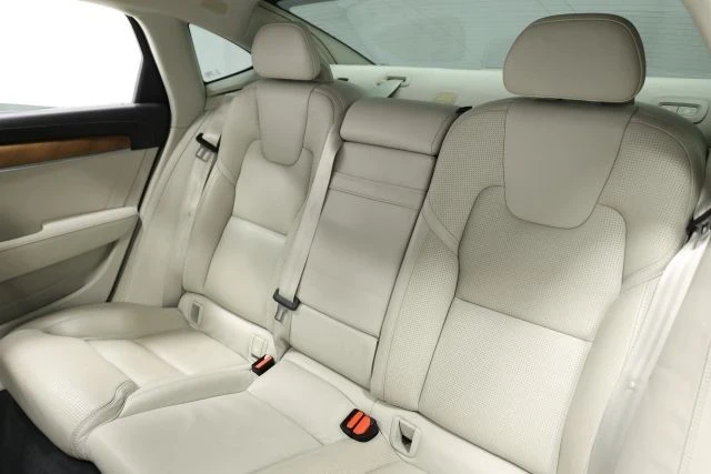 2019 Volvo S90 - Image 3 of 12