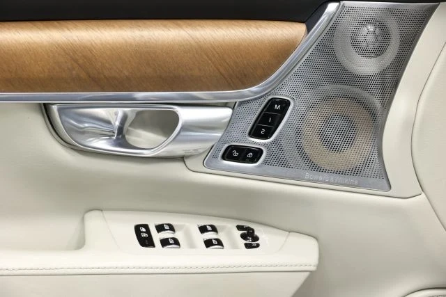 2019 Volvo S90 - Image 10 of 12