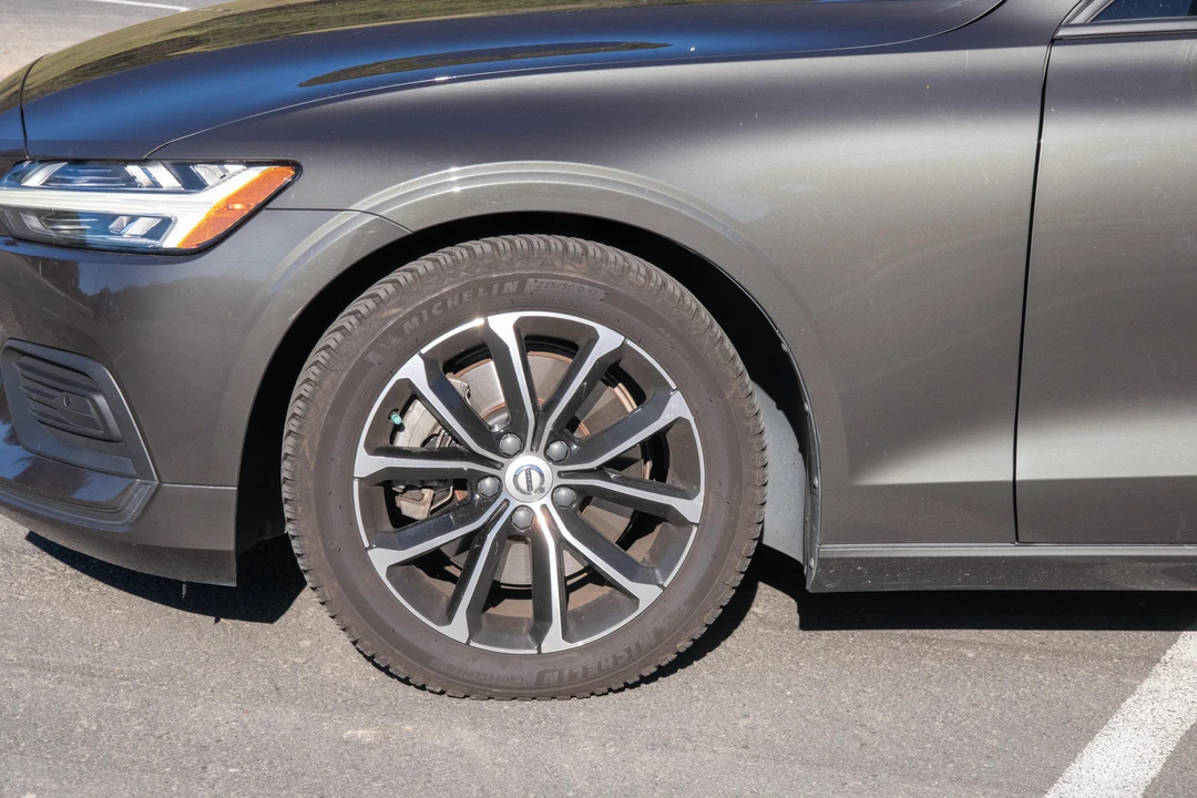 2019 Volvo V60 2nd Gen - Image 29 of 31
