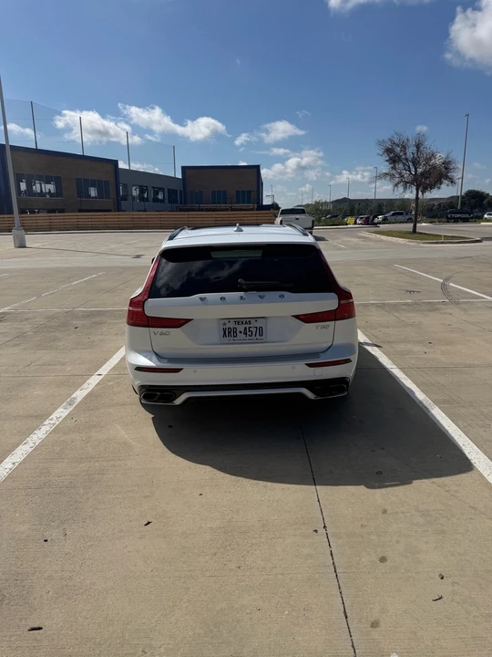2019 Volvo V60 2nd Gen - Image 4 of 19